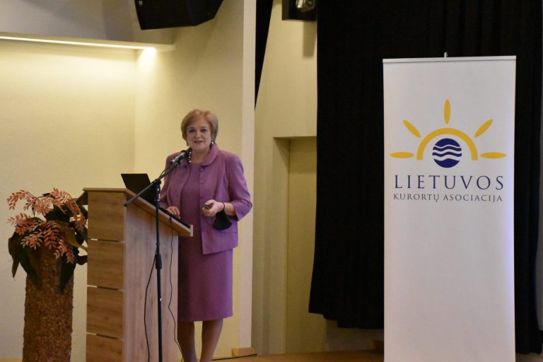 694F8943-341D-4099-9F44-787098A07B34